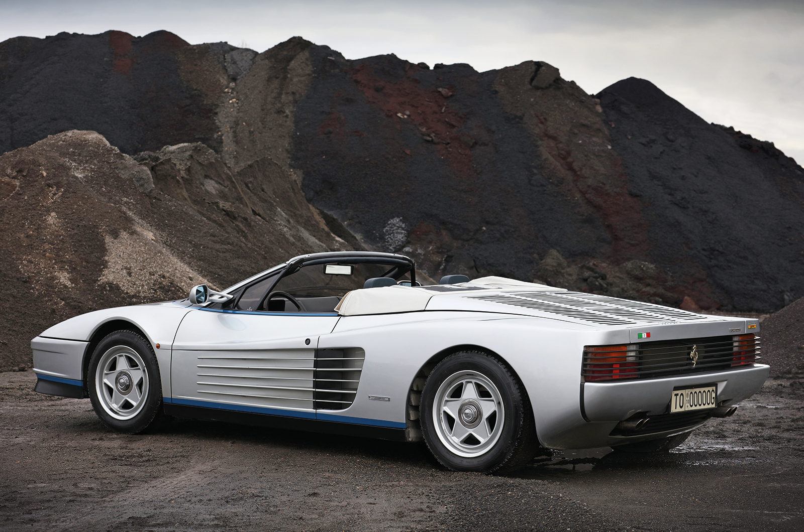 自動車 Ferrari Testarossa 'Silver Special' 自動車 Ferrari Testarossa 'Silver Special' Ferrari Testarossa